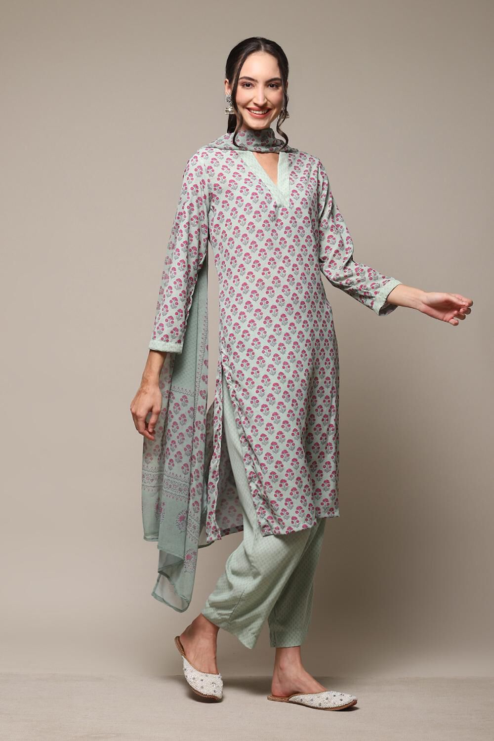 Fuschia Art Silk Straight Kurta Narrow Pants Suit Set image number 6