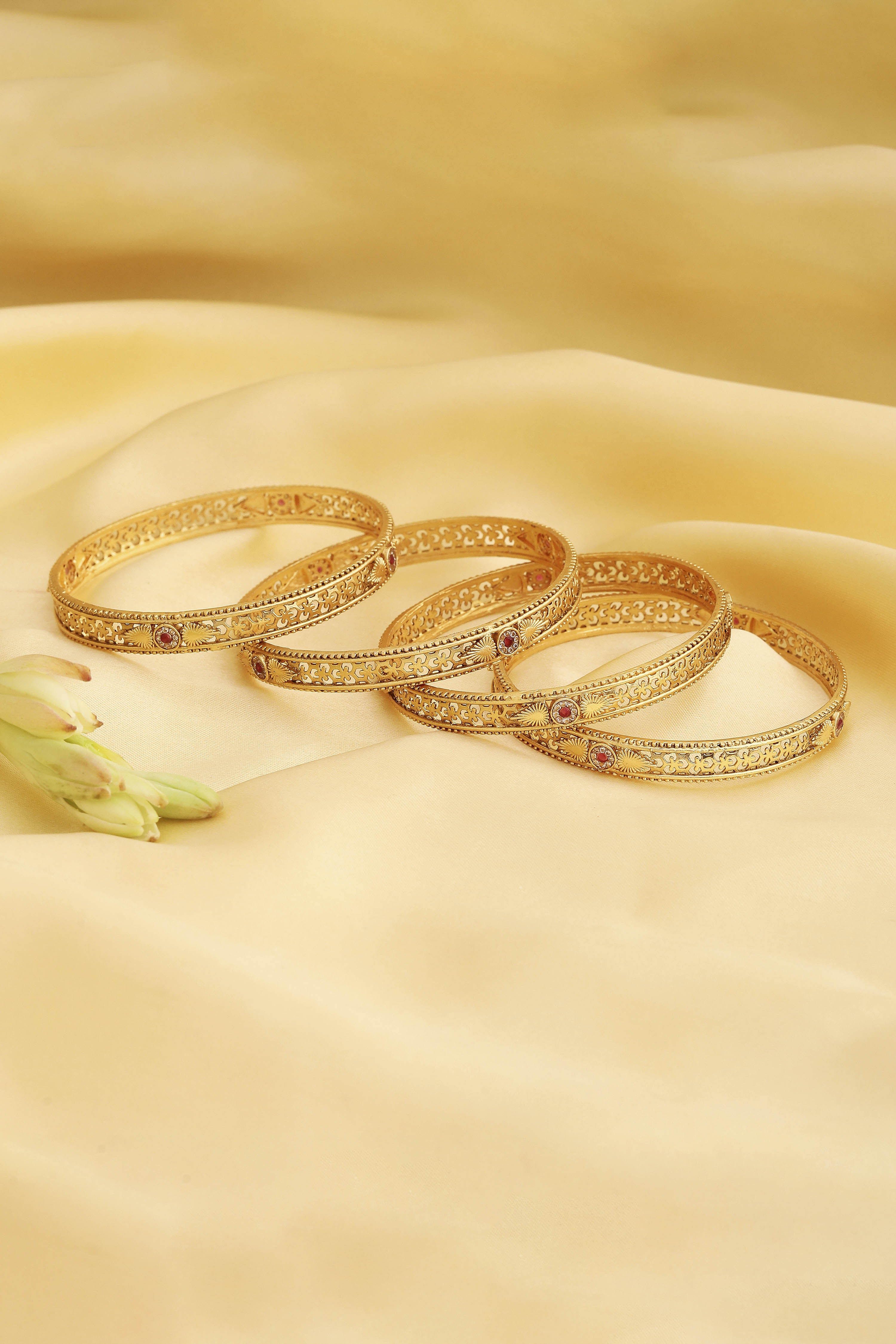 Red Gold Plated Alloy Studded Bangles image number 2