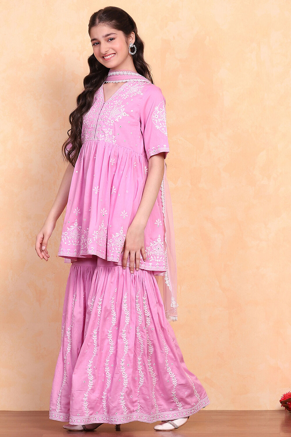 Pink Cotton Embroidered Peplum Suit Set image number 3