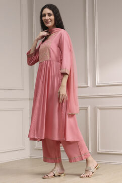 Peach-Colored Embroidered Gathered Suit Set image number 3