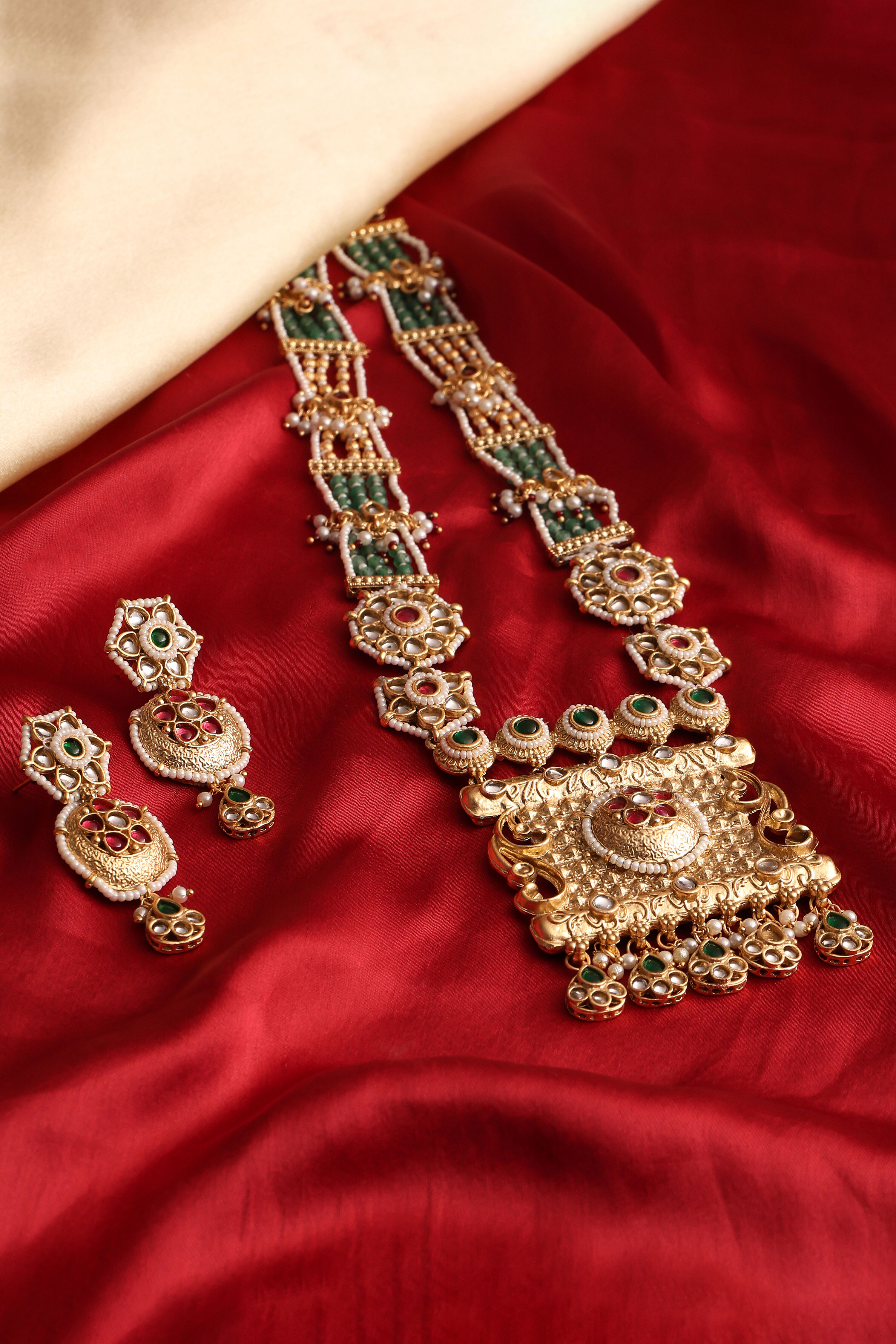 Multi Alloy Necklace Set image number 1