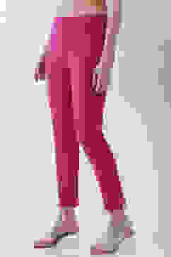 Magenta Solid Cotton Lycra Straight Pants image number 2