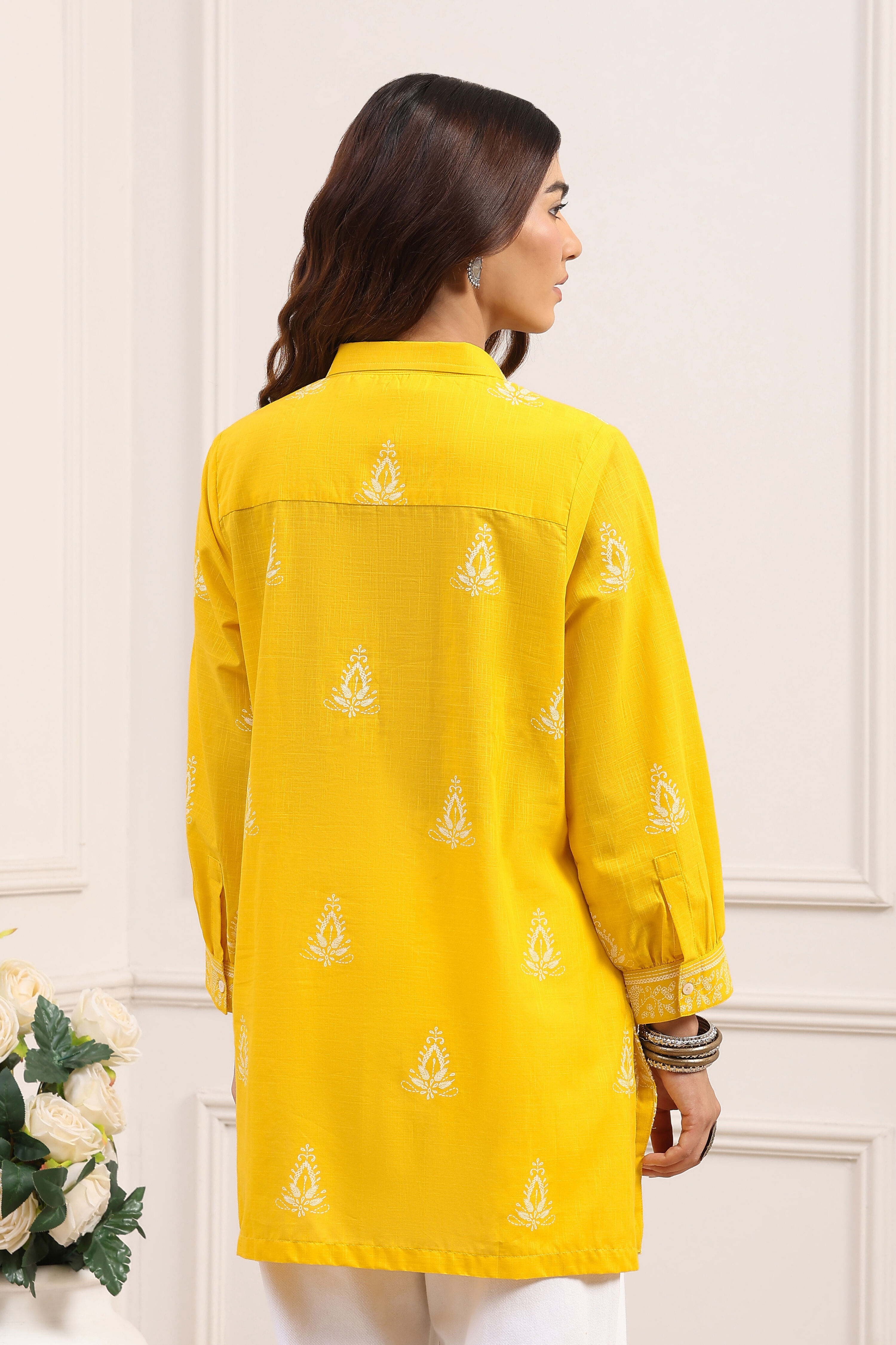 Yellow Cotton A-Line Short Kurti image number 3