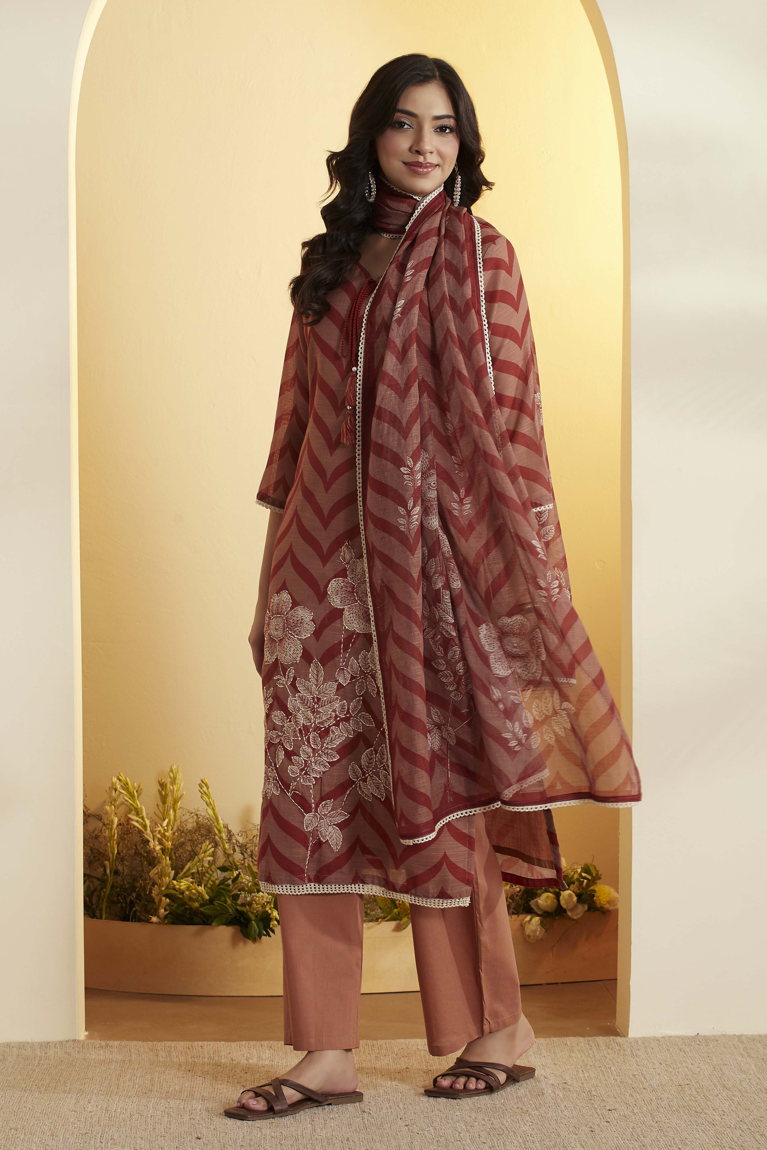 Teal Floral Printed Poly Linen Kurta Set image number 3