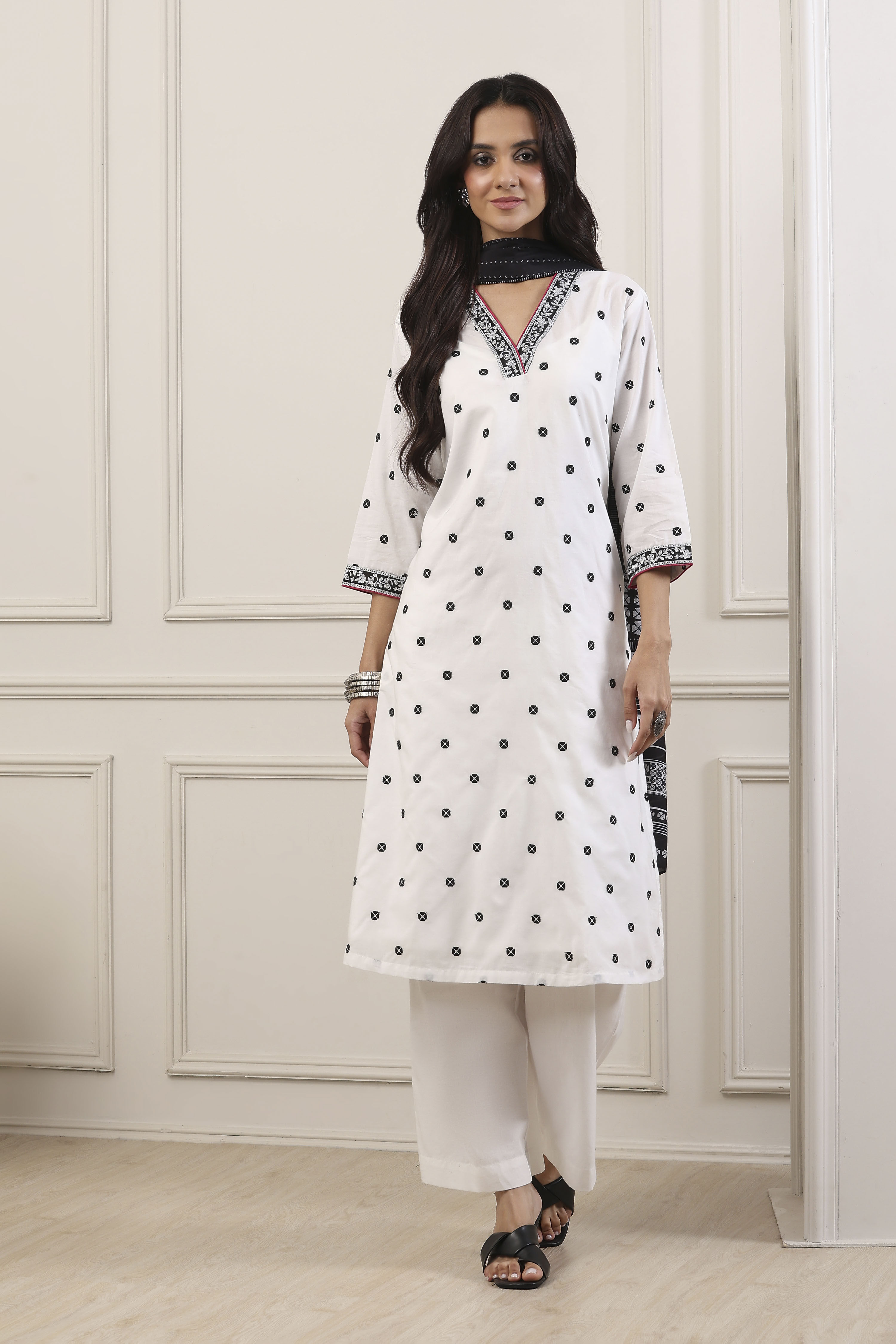 White & Black Cotton Floral Embroidered Straight Suit Set image number 6