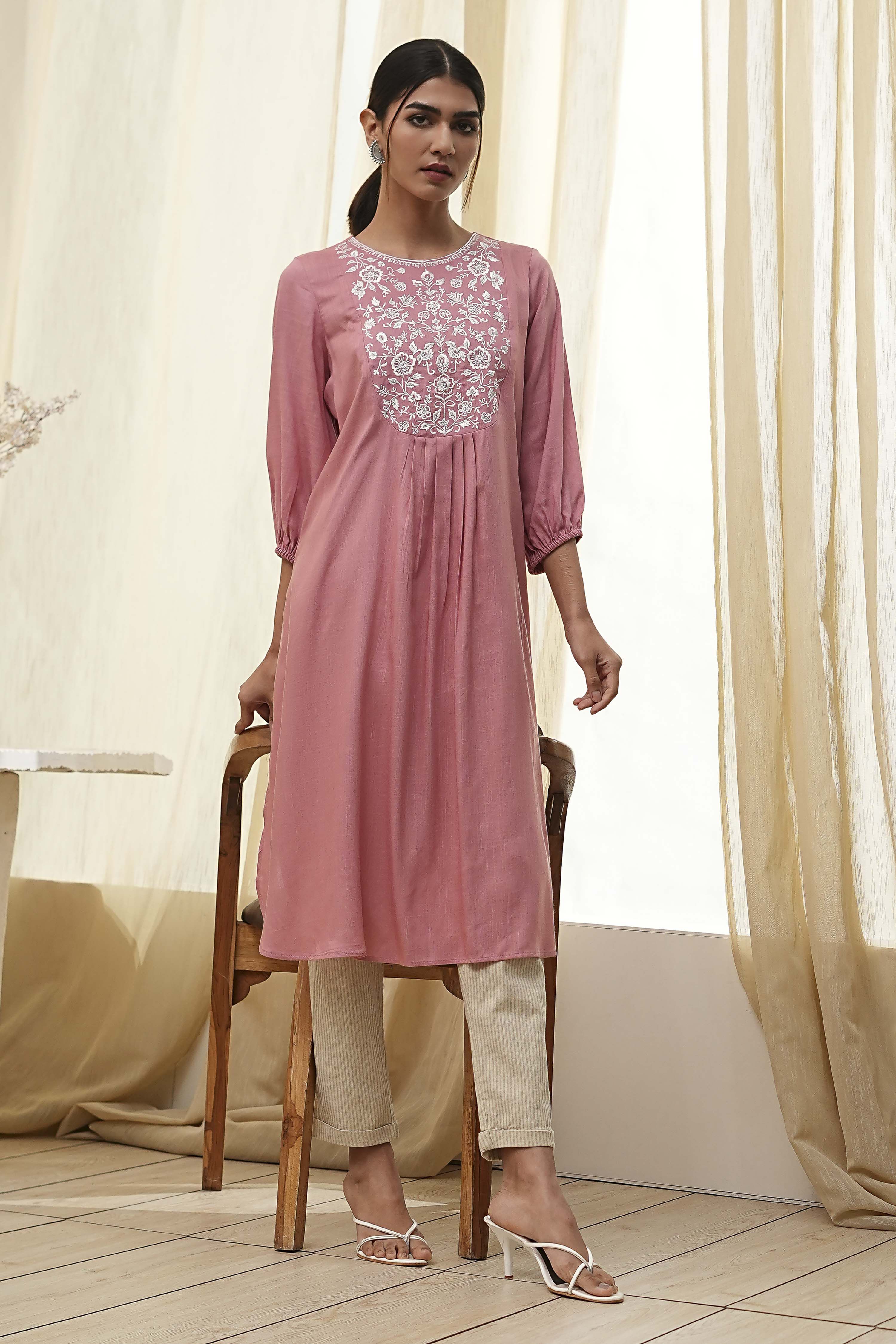 Aqua Solid Gathered Straight Kurta image number 0
