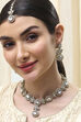 Off White Alloy Set image number 1
