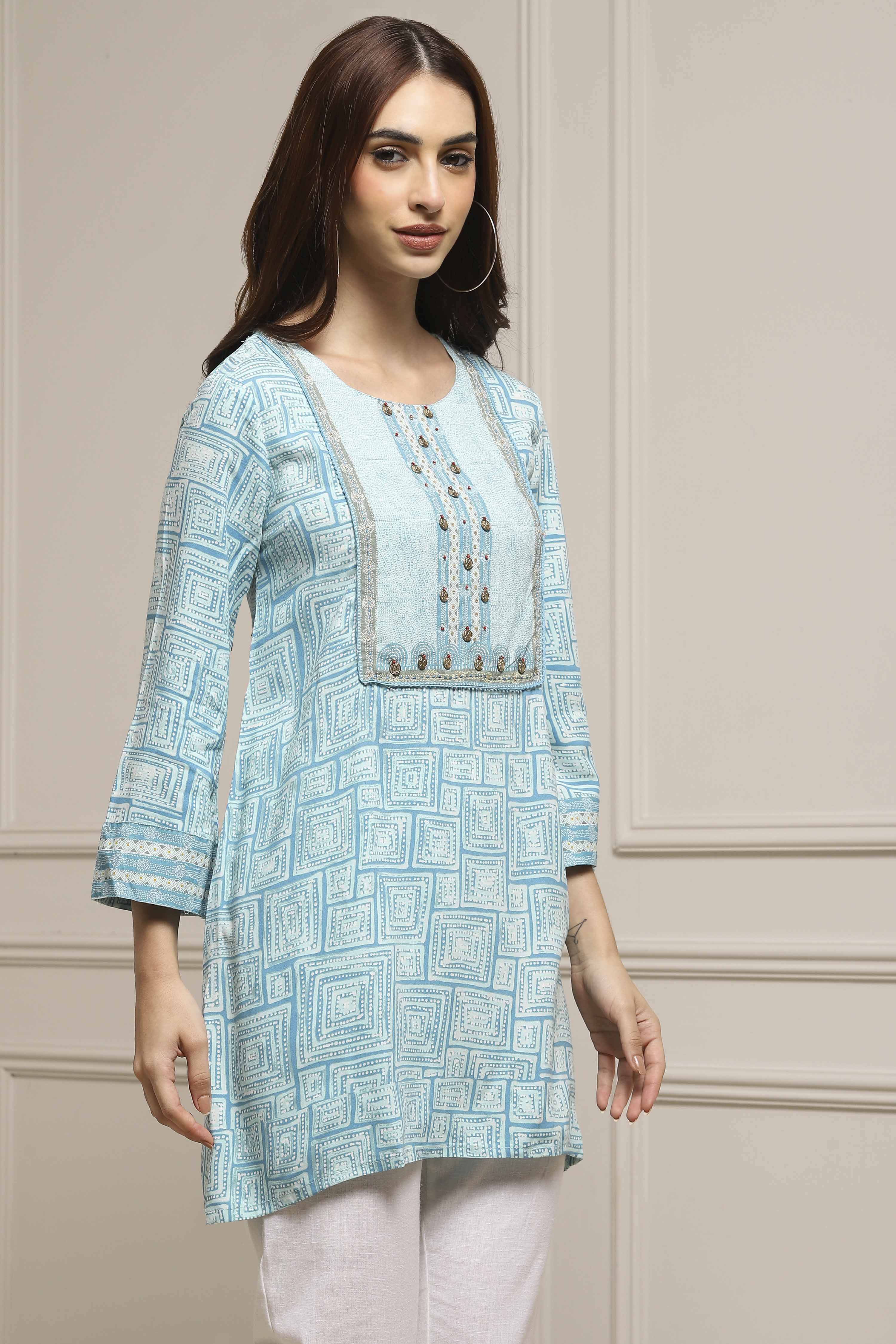 Coral Rayon Printed Kurti image number 4