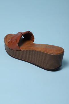 Tan Pu Wedges image number 4