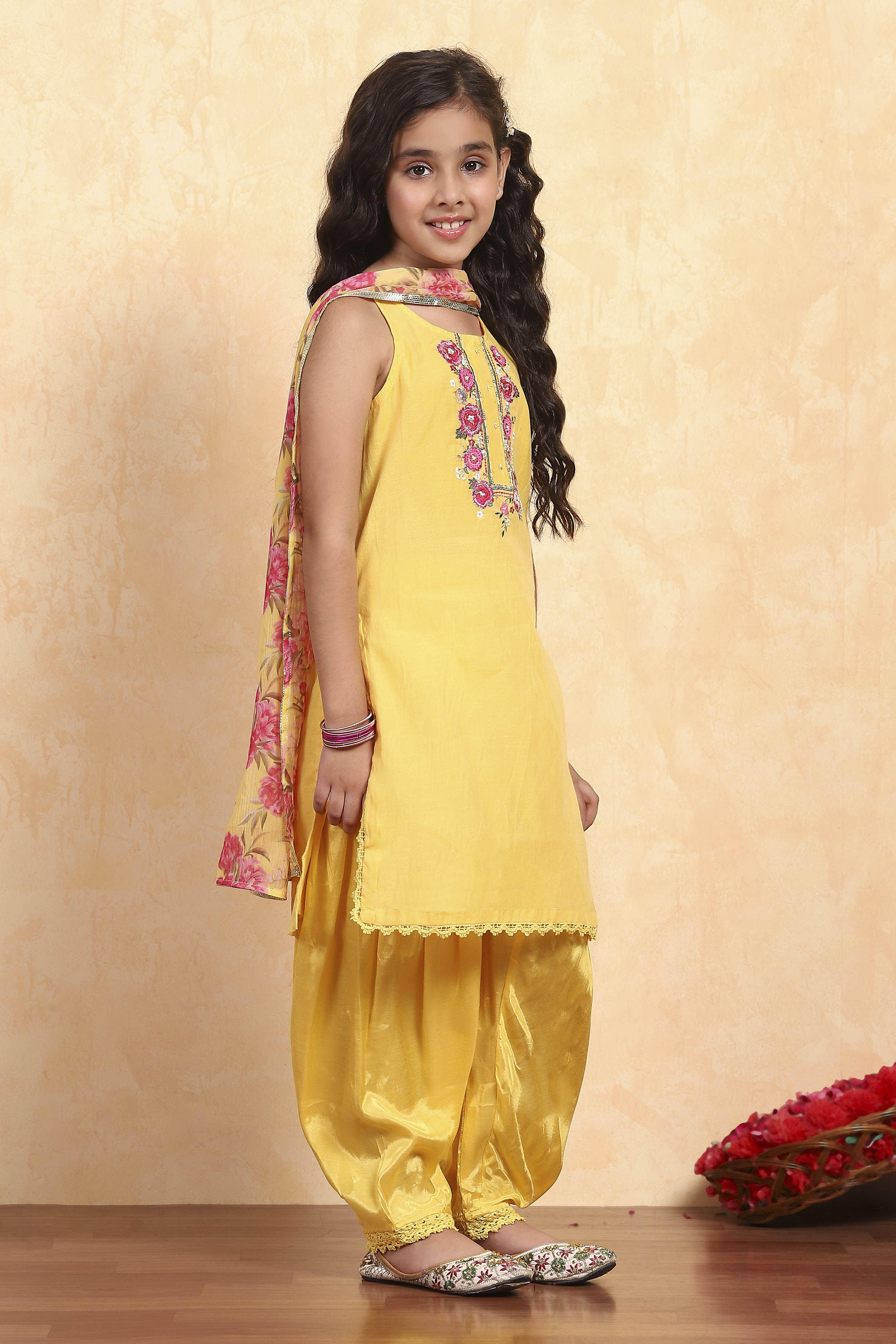 Dark Pink Polyester Straight Solid Suit Set image number 5