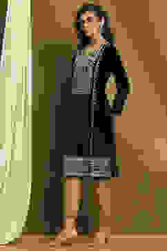 Black Velvet Embroidered Straight Kurta image number 2