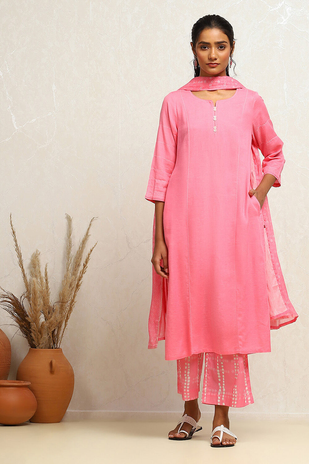 Pink Cotton Solid Straight Suit Set image number 0