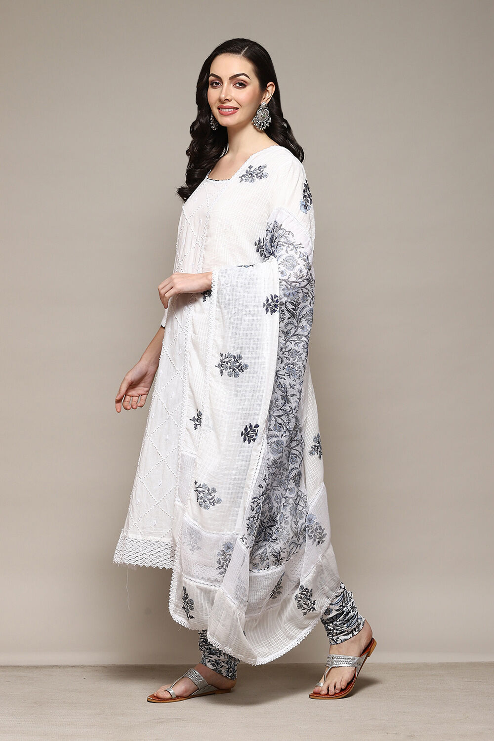 White Cotton Handloom Unstitched Suit Set image number 6