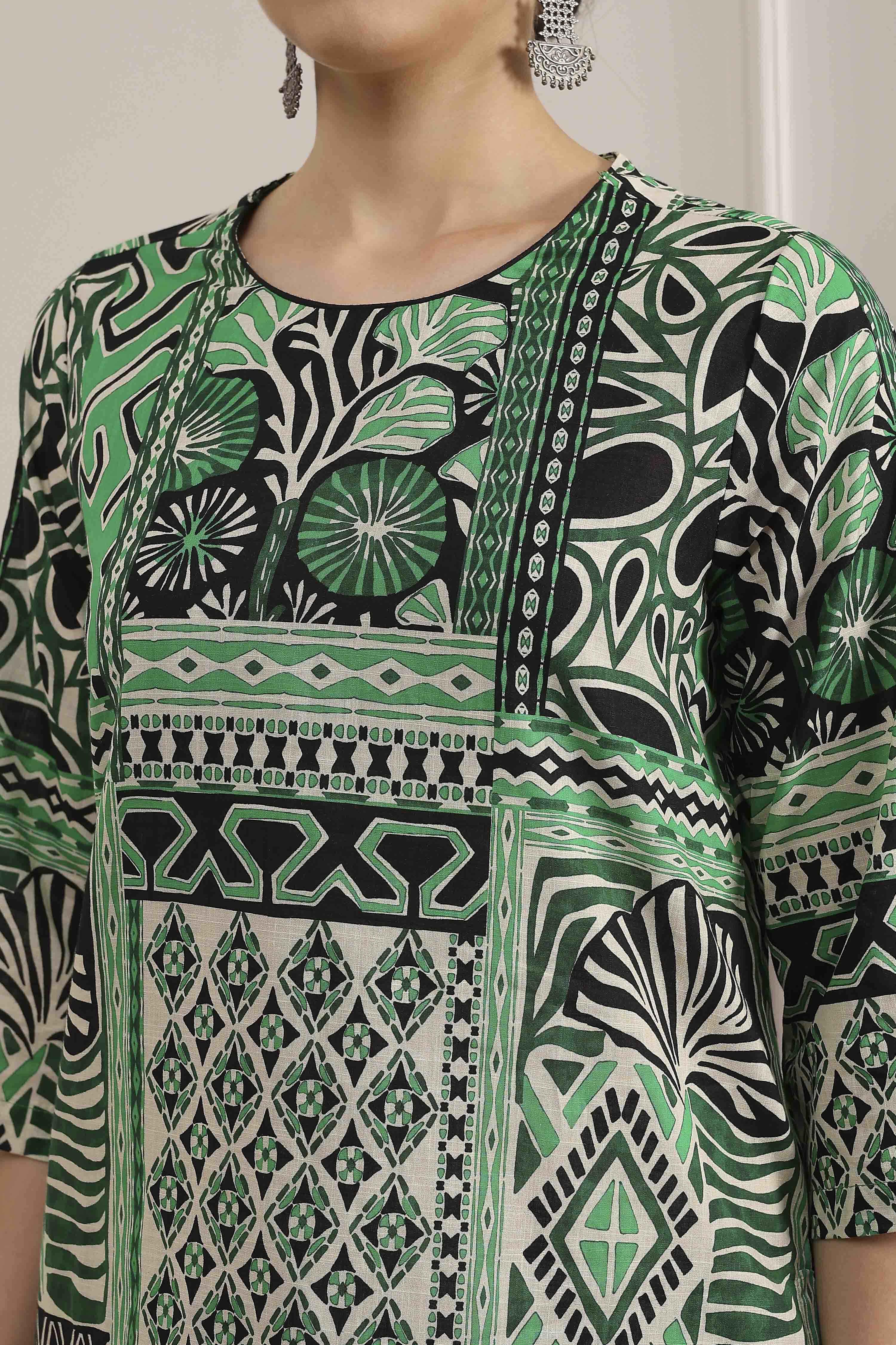 Green Cotton Printed Straight Kurta Set image number 1