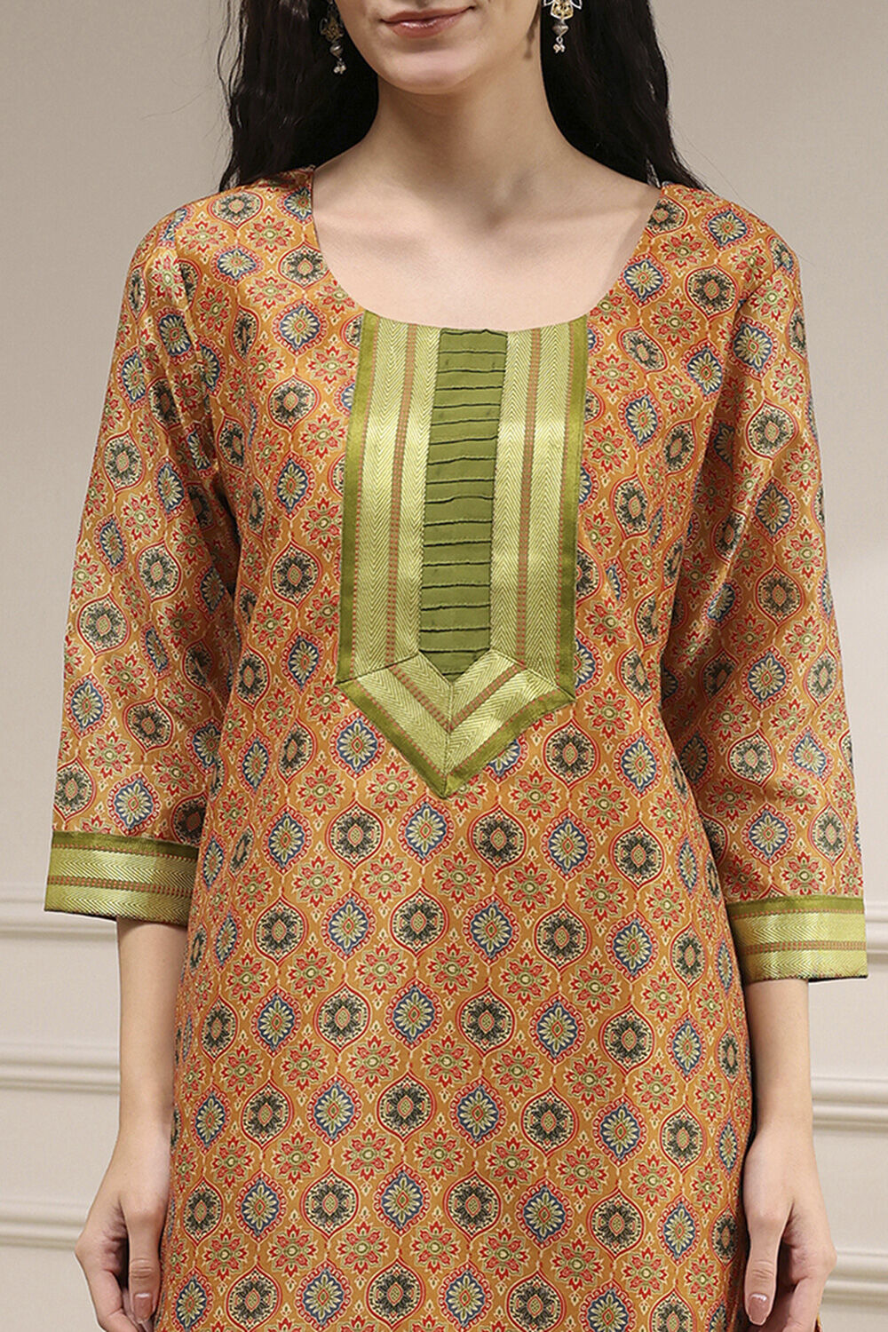 Black Viscose Rayon Digital Print Unstitched Suit Set image number 2