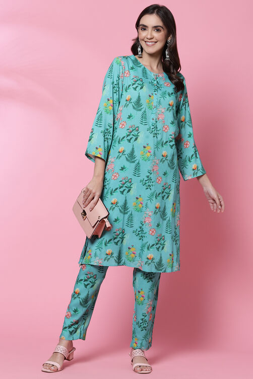 Sea Green LIVA Straight Kurta Relaxed Pant Suit Set image number 5