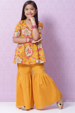 Yellow Cotton Flared Printed Kurta Set image number 6