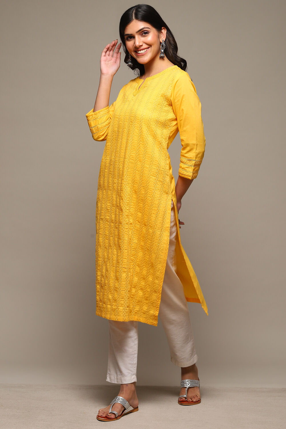 Off White Cotton Straight Kurta image number 2