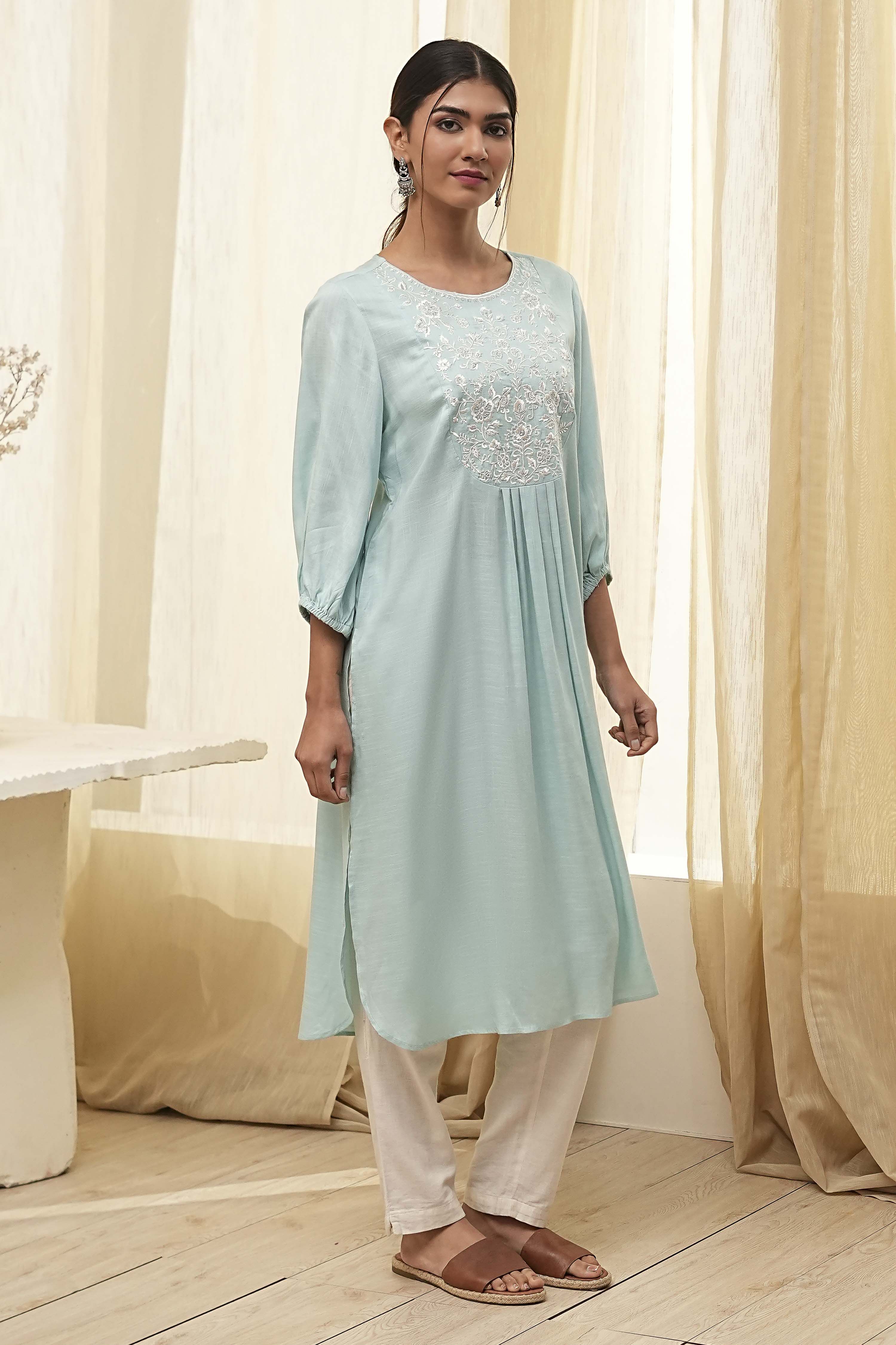 Aqua Solid Gathered Straight Kurta image number 4