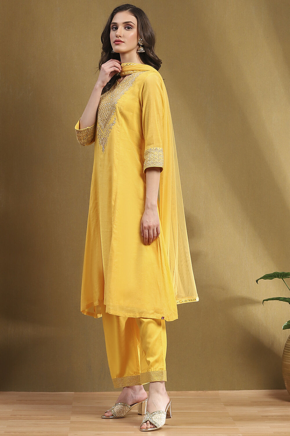 Turquoise Embroidered Festive Kalidar Suit Set image number 3