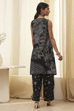 Black Printed Asymmetric Kurta Set image number 4