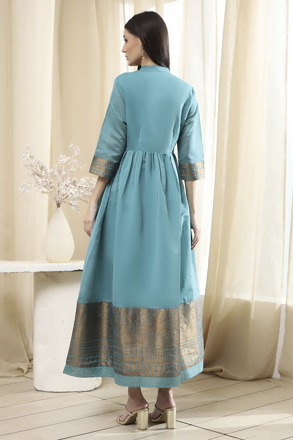 Turquoise Yarn-Dyed Flared Kurta image number 3