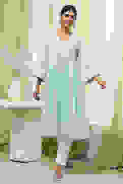 Aqua Embroidered Gathered Kurta image number 5