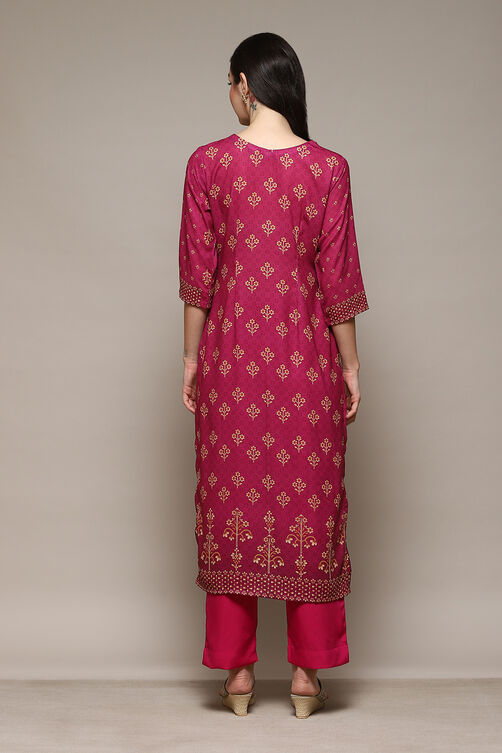 Dark Pink Cotton Blend Digital Print Unstitched Suit Set image number 4