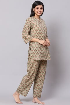 Green Straight Cotton Three Piece Printed Sleepwear Set image number 6