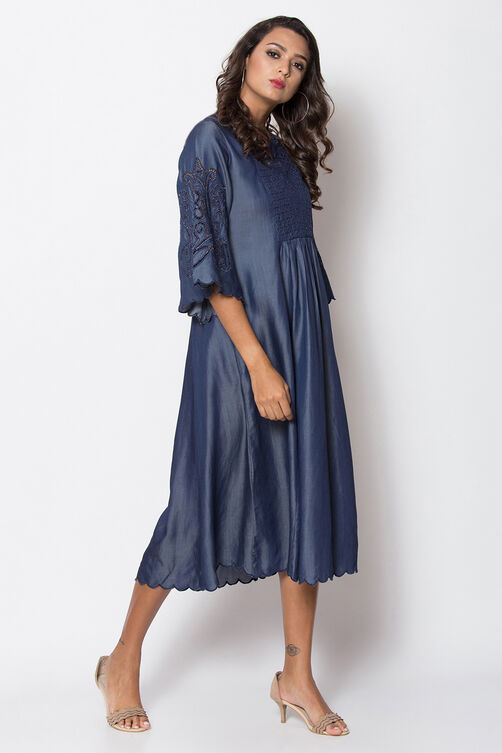 Denim Blue A-Line Cotton Yarndyed Dress image number 2