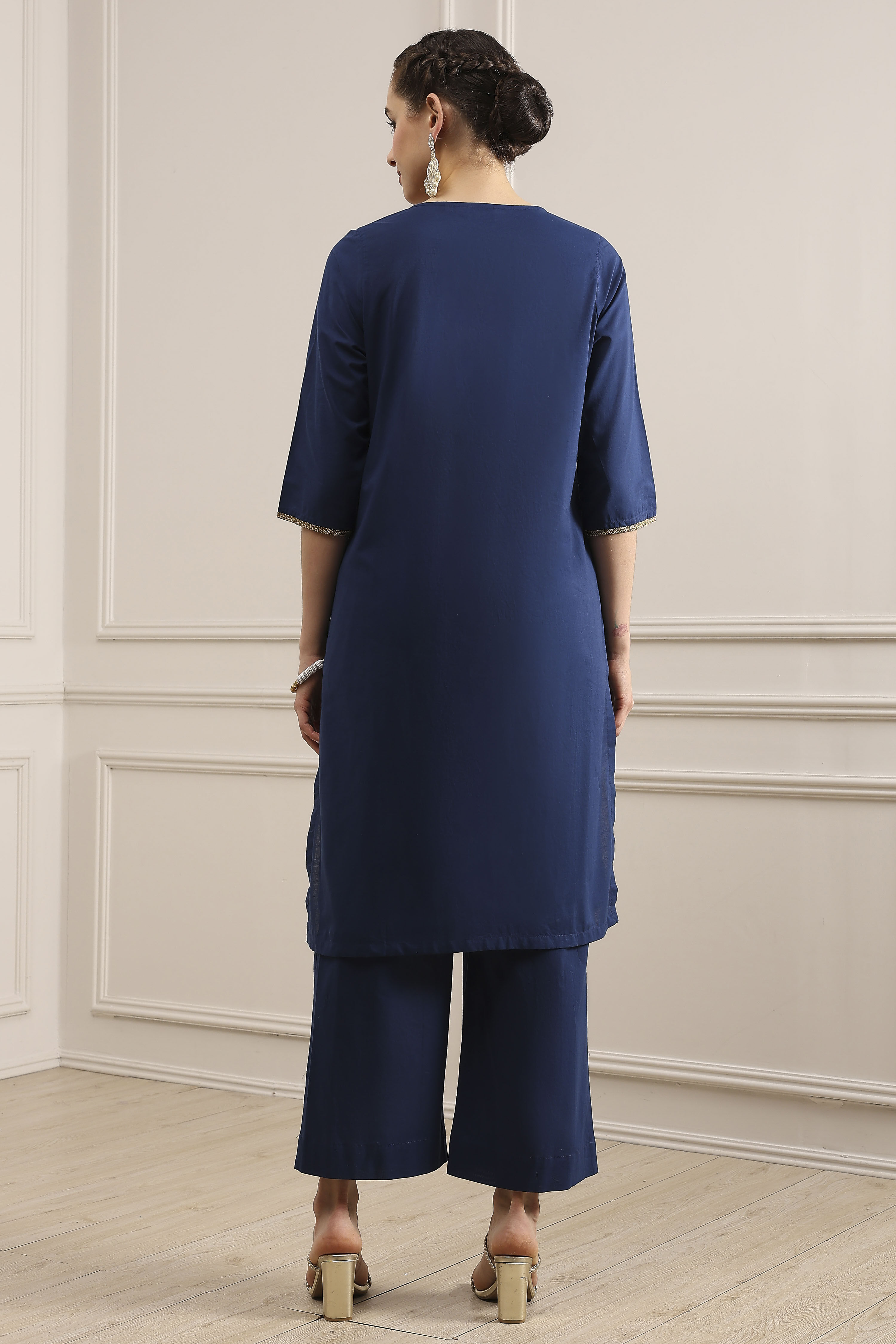 Yellow Cotton Solid Straight Suit Set image number 4