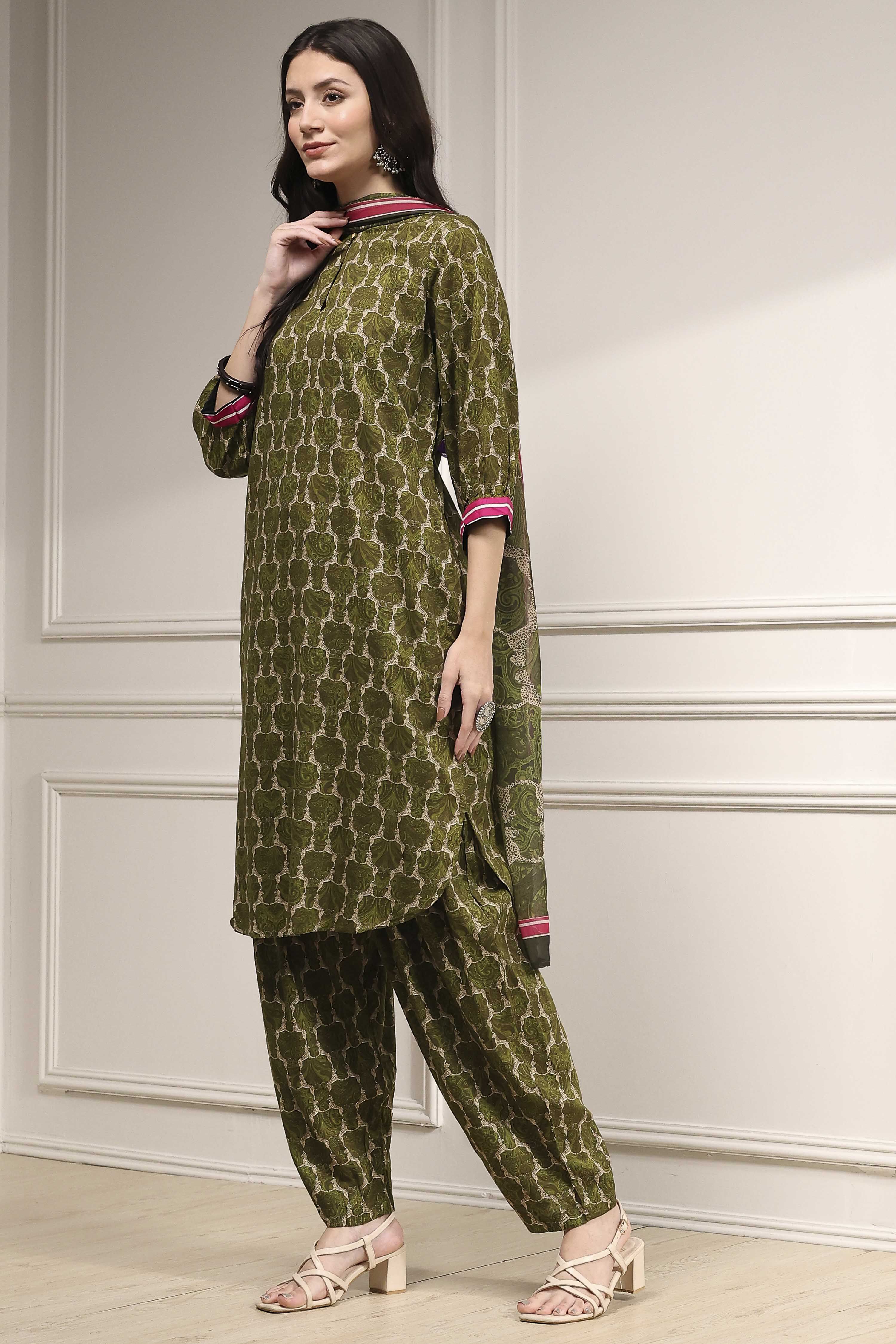 Olive Green Printed Straight Suit Set image number 3