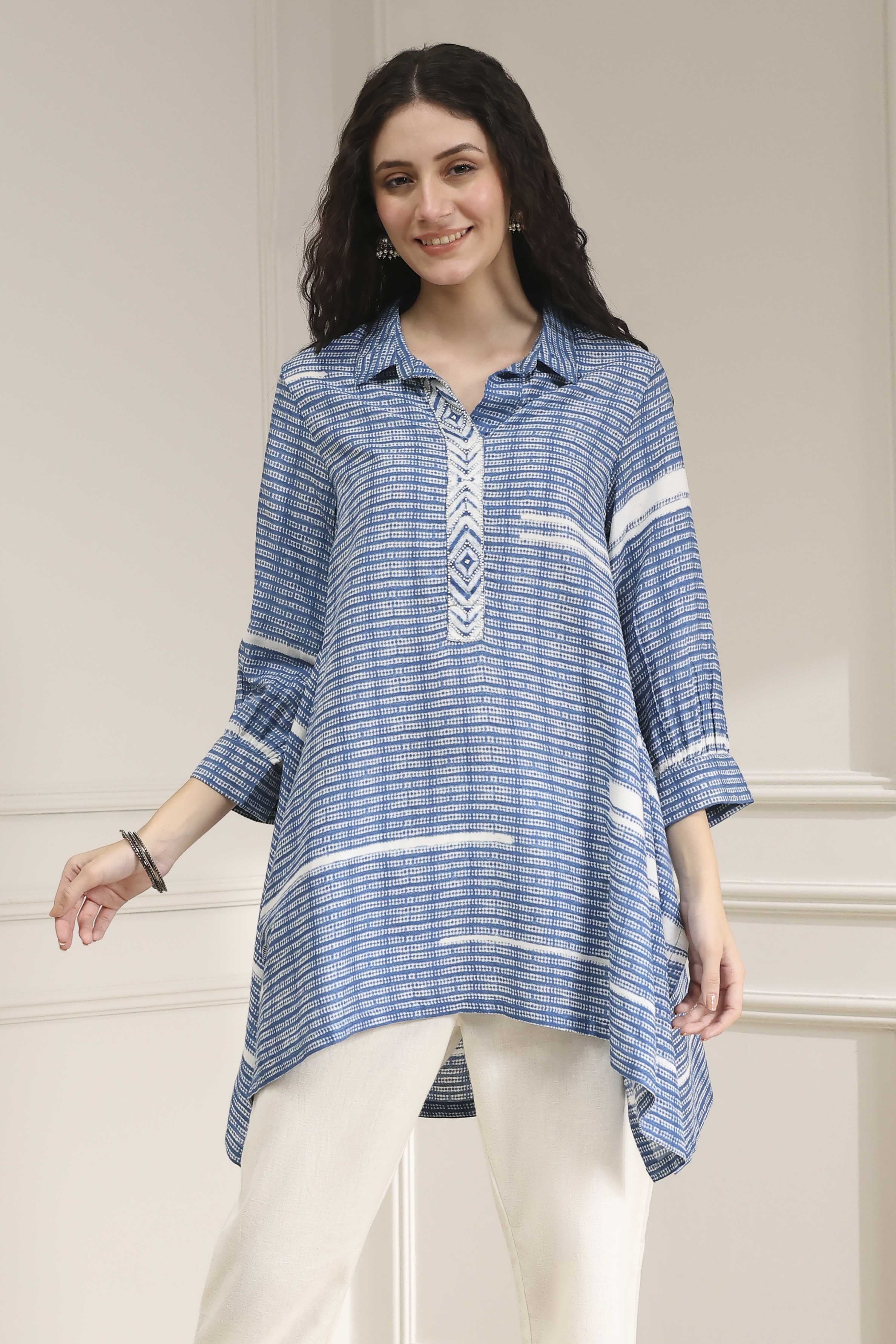 Blue Printed Asymmetric Short Kurta image number 5