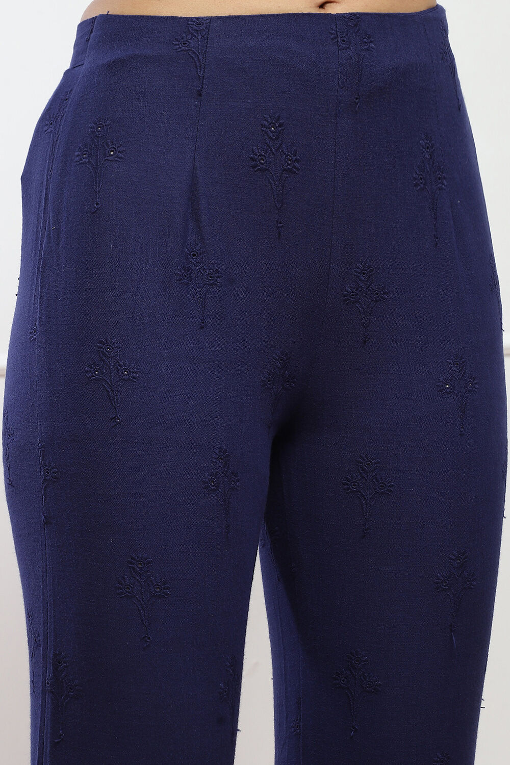 Off White Slub Pants image number 1