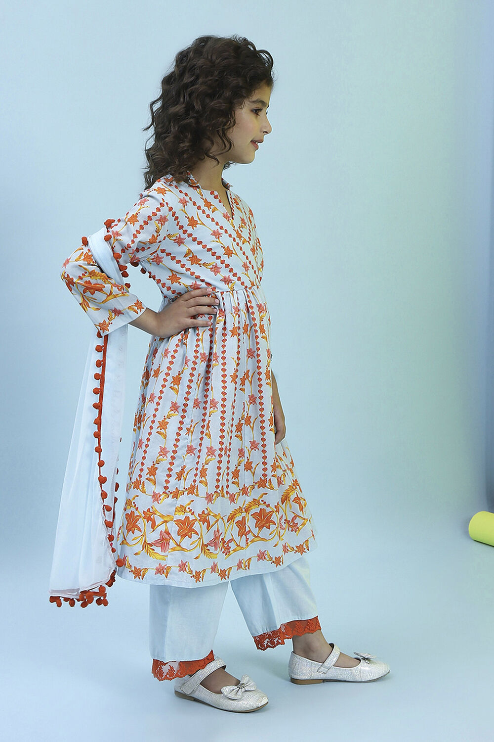 Sky Blue Cotton Floral Gathered Suit Set image number 5