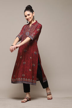 Brown LIVA Straight Printed Kurta image number 0