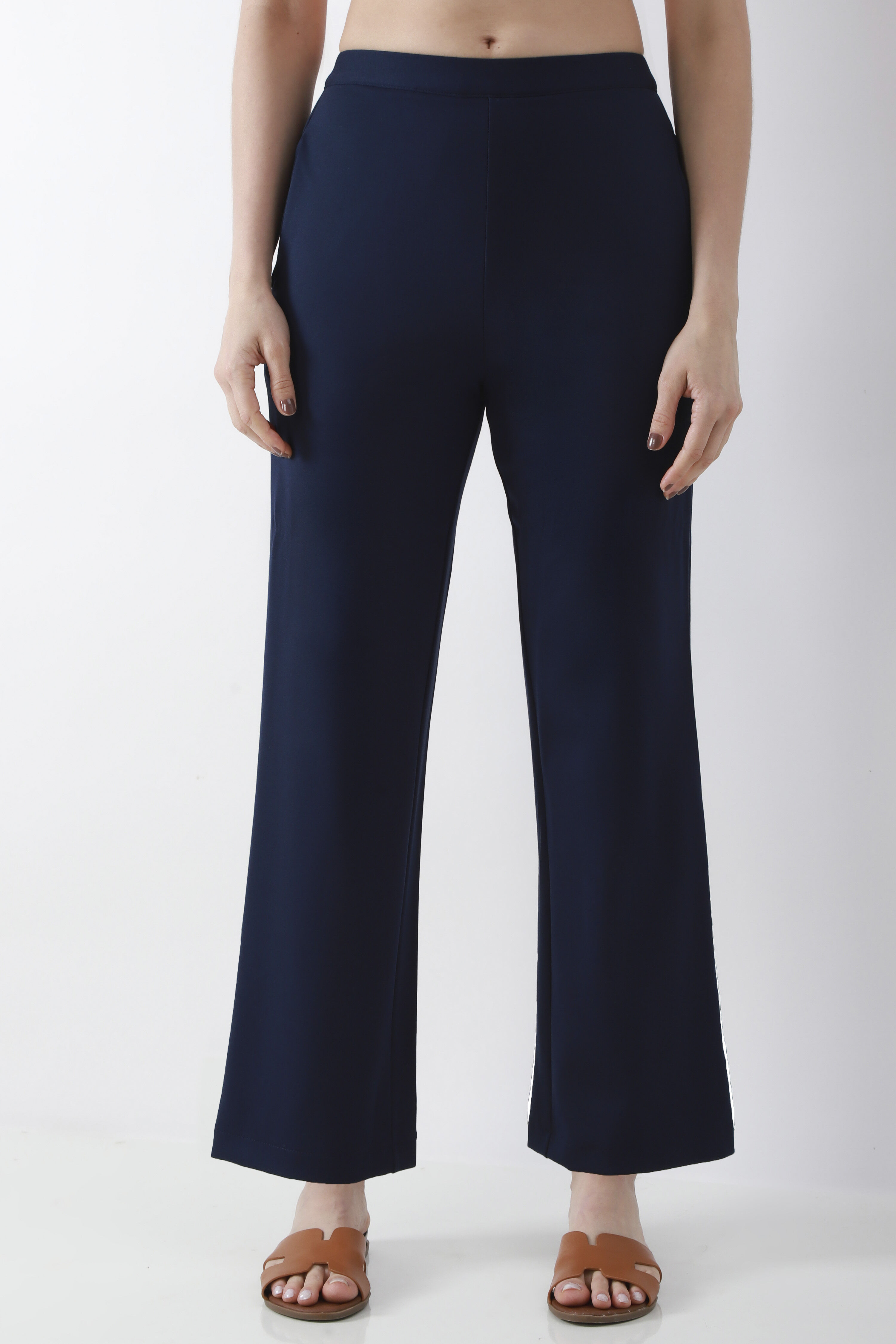 Navy Blue Solid Wide Leg Pants image number 4