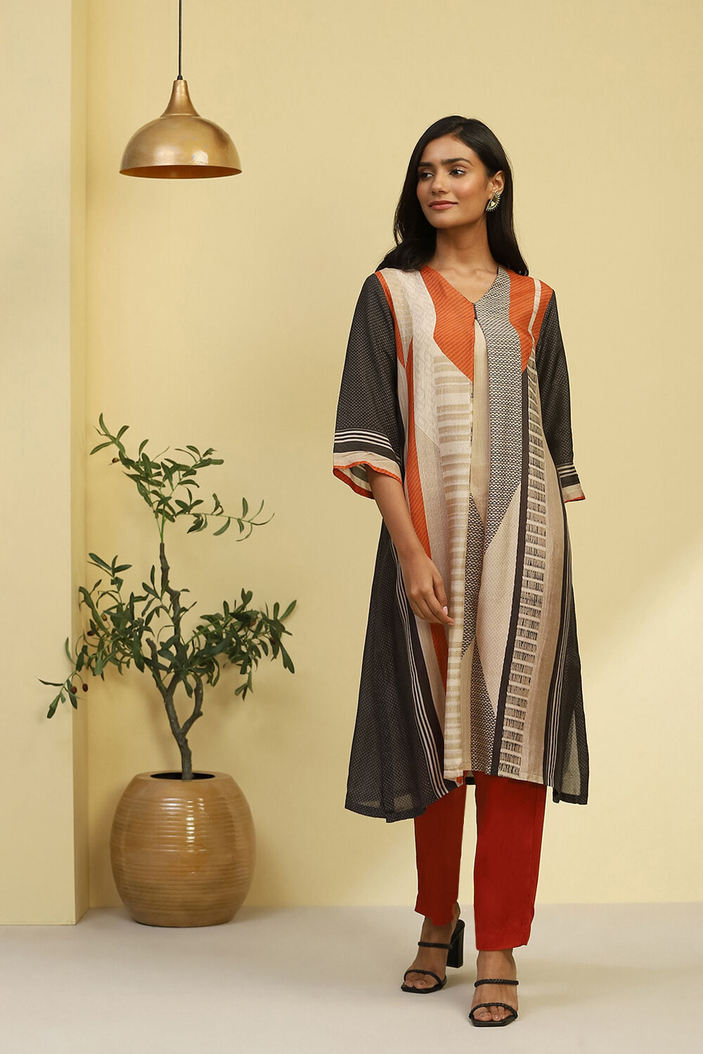 Charcoal Grey Viscose Printed Straight Kurta image number 5