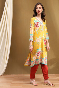 Yellow Floral Printed Straight Kurta image number 4