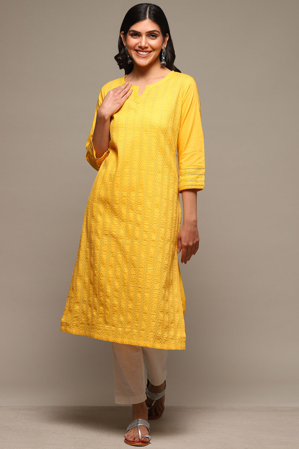 Off White Cotton Straight Kurta image number 5