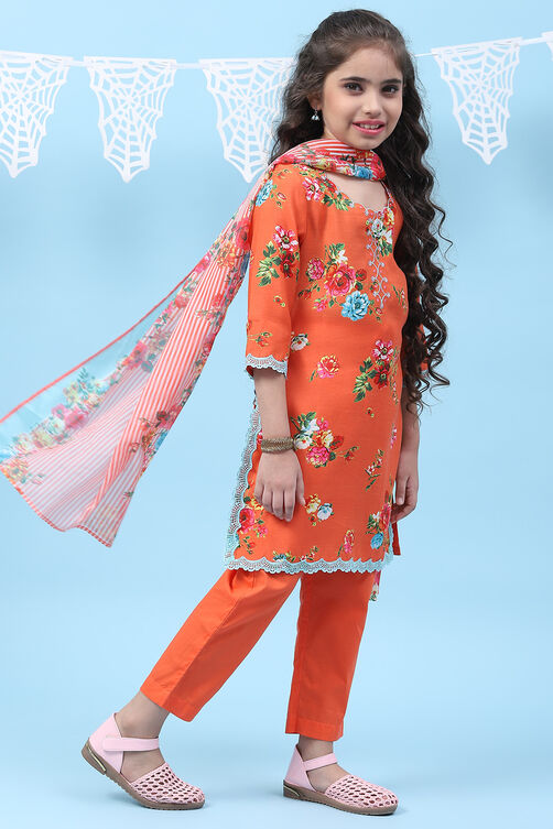 Orange Art Silk Straight Kurta Regular Pant Suit Set image number 5