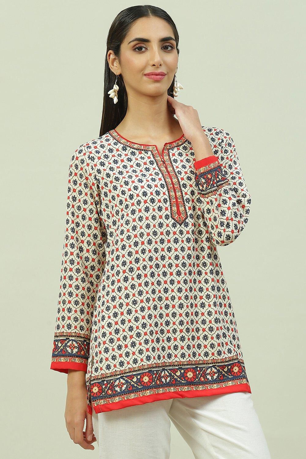 Off White Art Silk Straight Printed Kurti image number 3