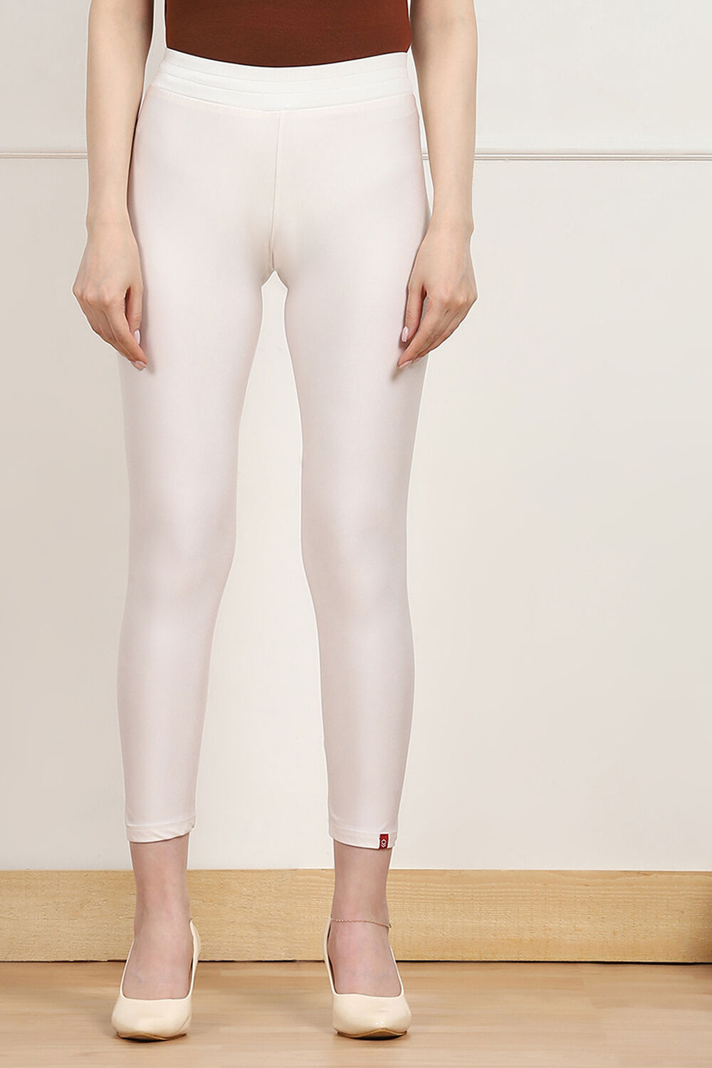 Off White Nylon Skinny Leggings image number 4