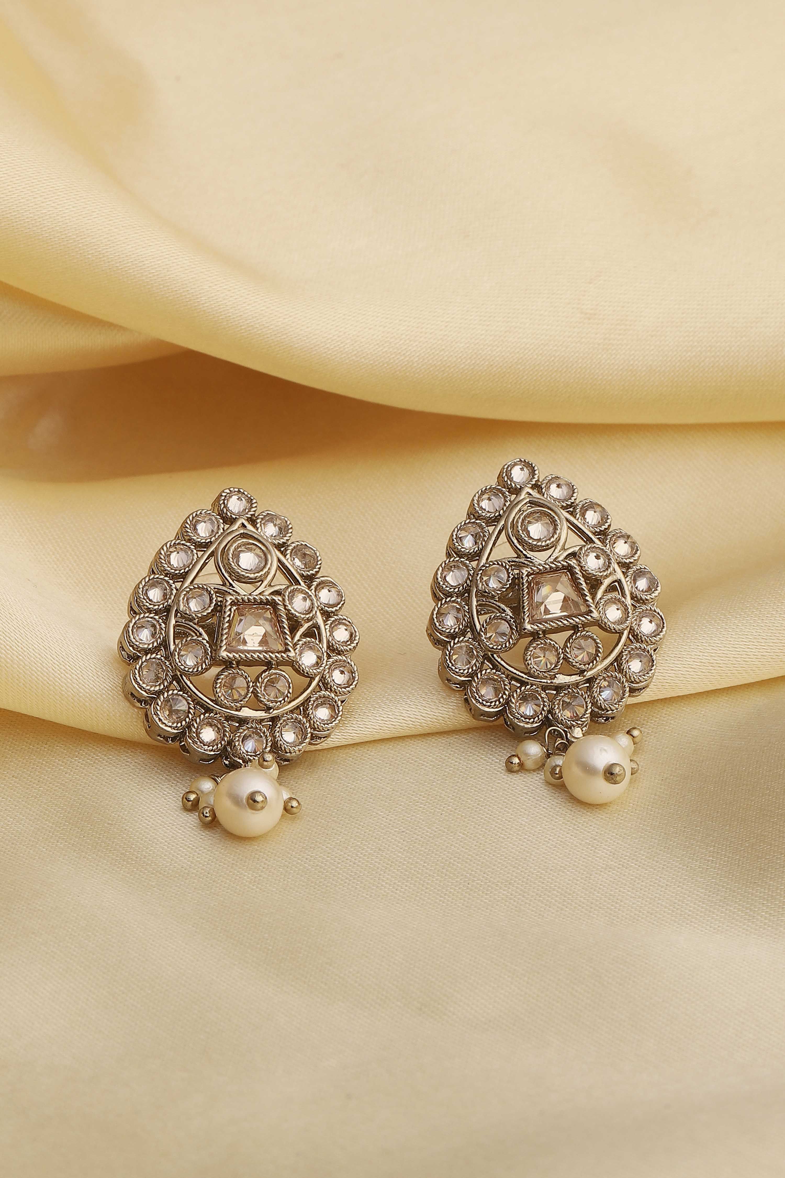 Champagne Gold Plated Alloy Stone Studded Drop Earrings image number 0