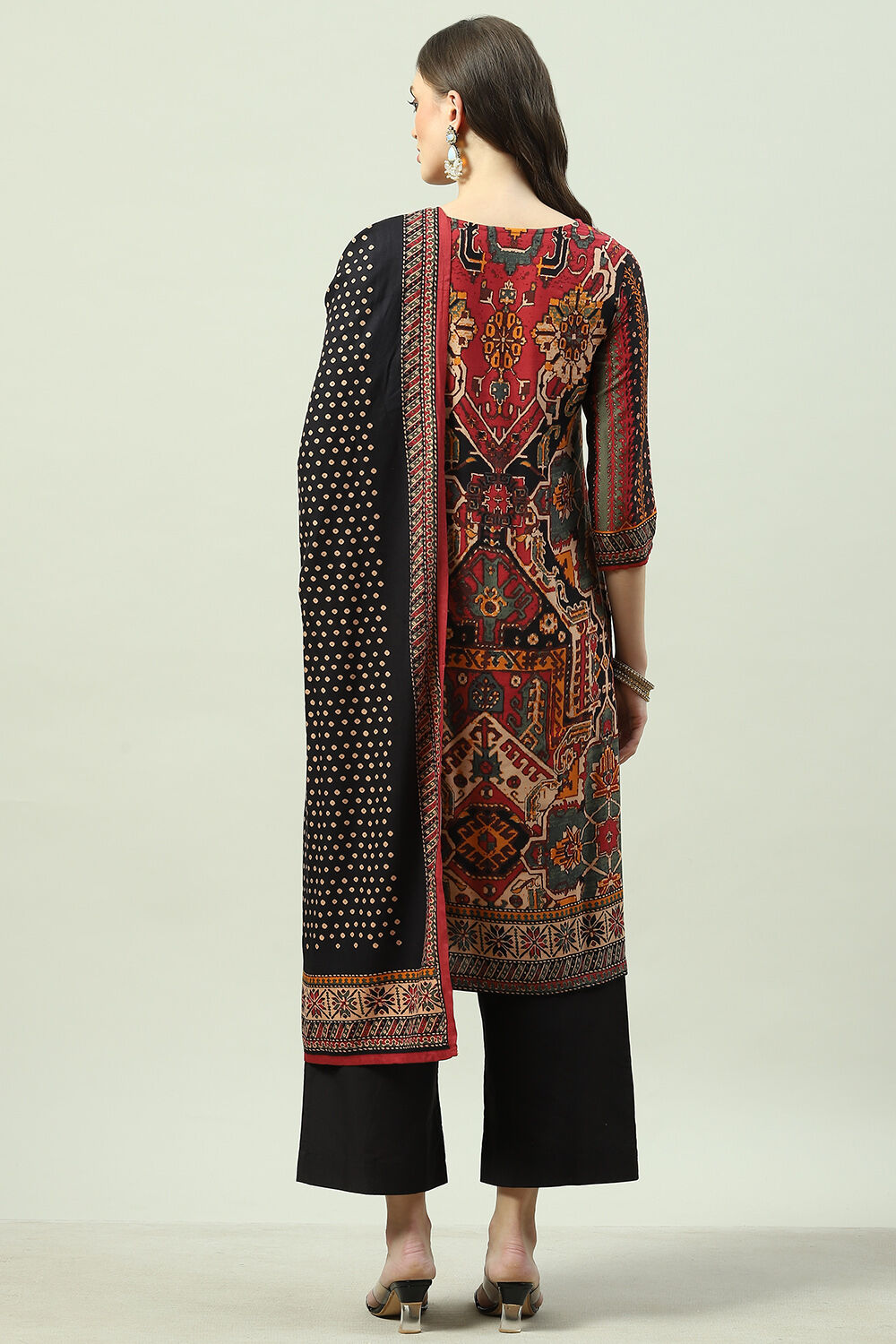 Blue LIVA Straight Kurta Palazzo Suit Set image number 4