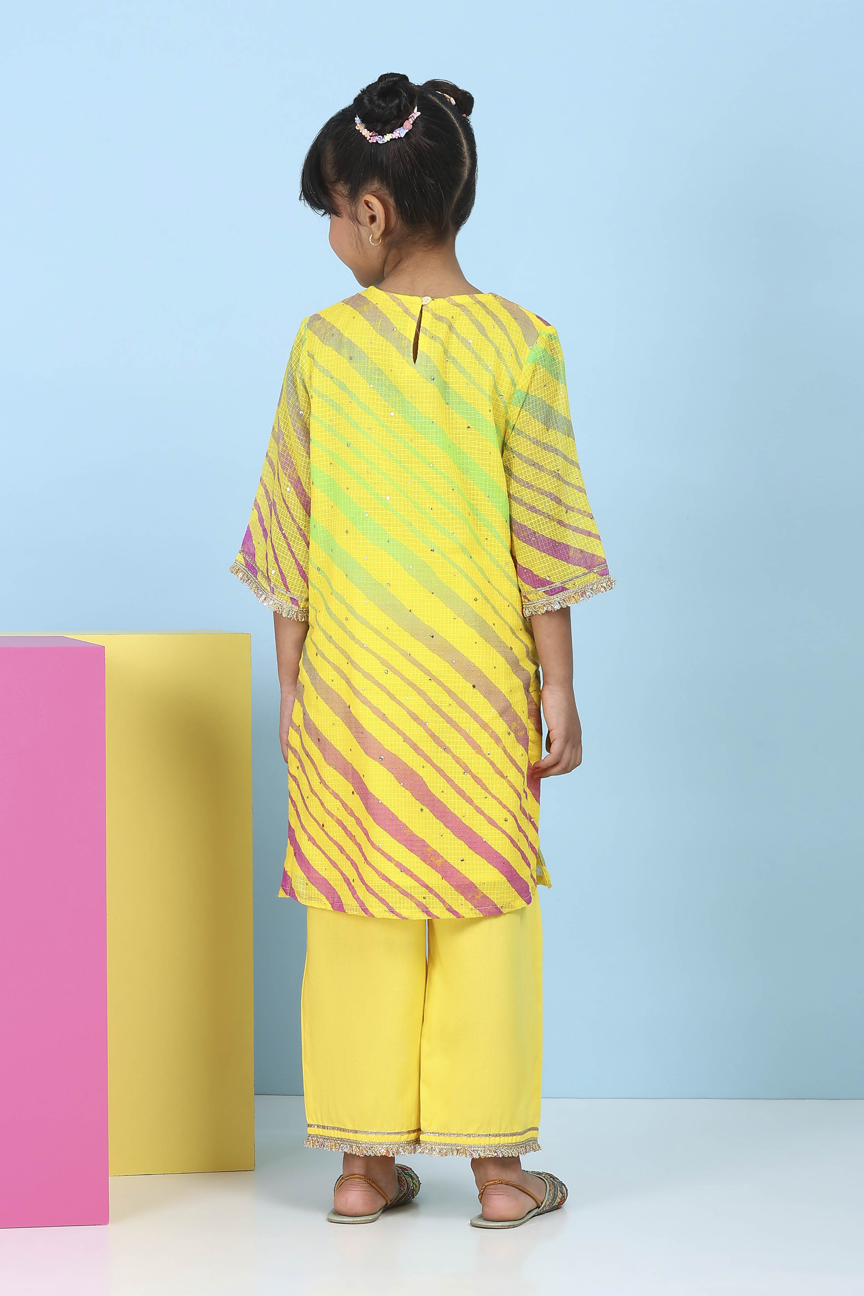 Yellow Cotton Printed Straight Suit Set image number 4