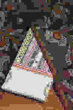 Off White Handloom Cotton Hand Block Print Unstitched Suit Set image number 0