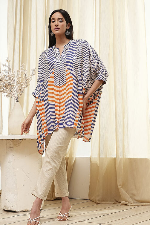 Blue and White Printed Kaftan Short Kurta image number 5