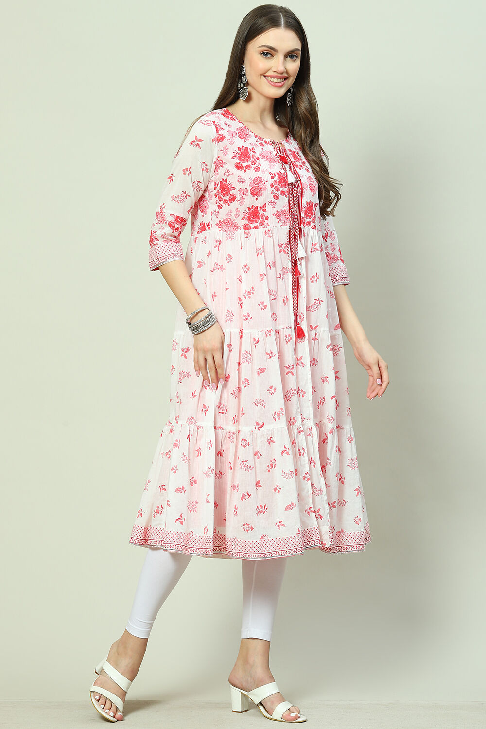 Blue Cotton Tiered Kurta image number 2