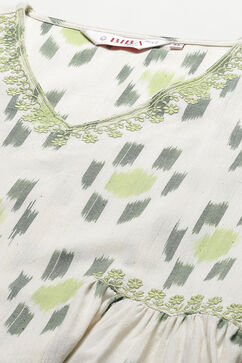 Off-White & Green Cotton IKAT Flared Yarndyed Kurta image number 3